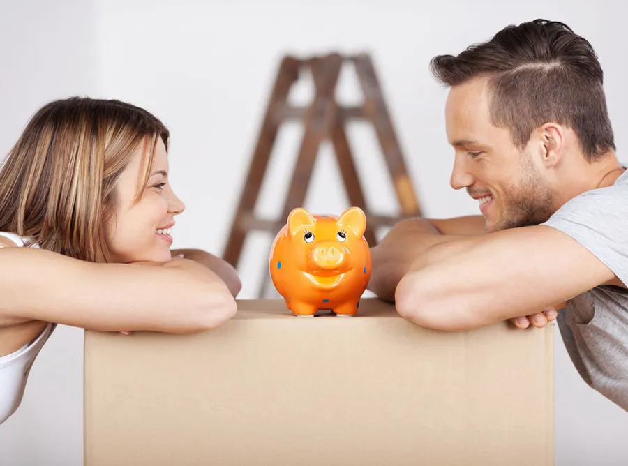 Keuntungan dan Kelemahan Menabung di Bank, Apa Saja?