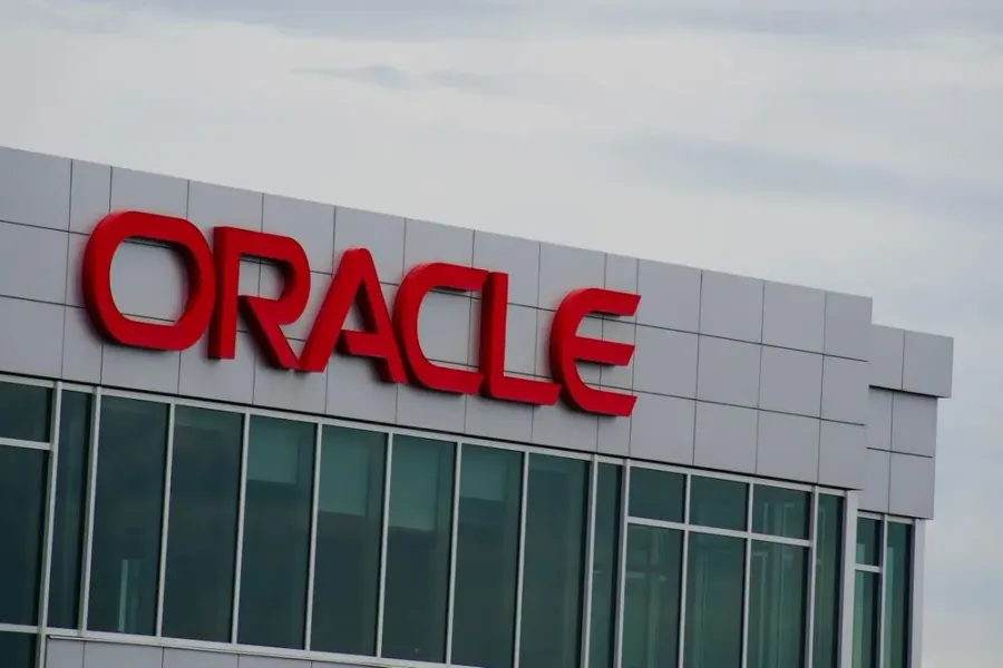 Kinerja Positif, Saham Oracle ($ORCL) Terbang