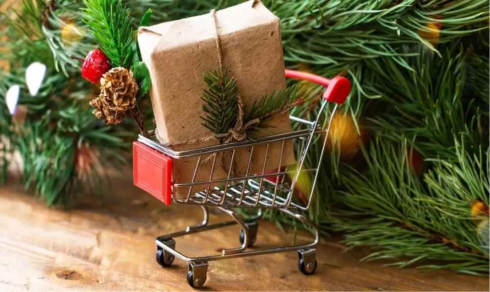 Digest Saham: Penjualan di Musim Liburan Meningkatkan Walau Harga Lebih Tinggi