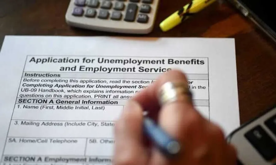 Digest Saham: Klaim pengangguran di AS turun menjadi 211.000